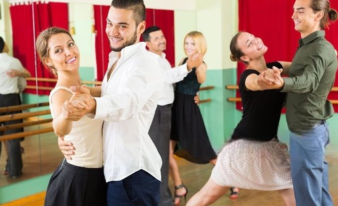 Tango en milieu scolaire & structure – Lyon